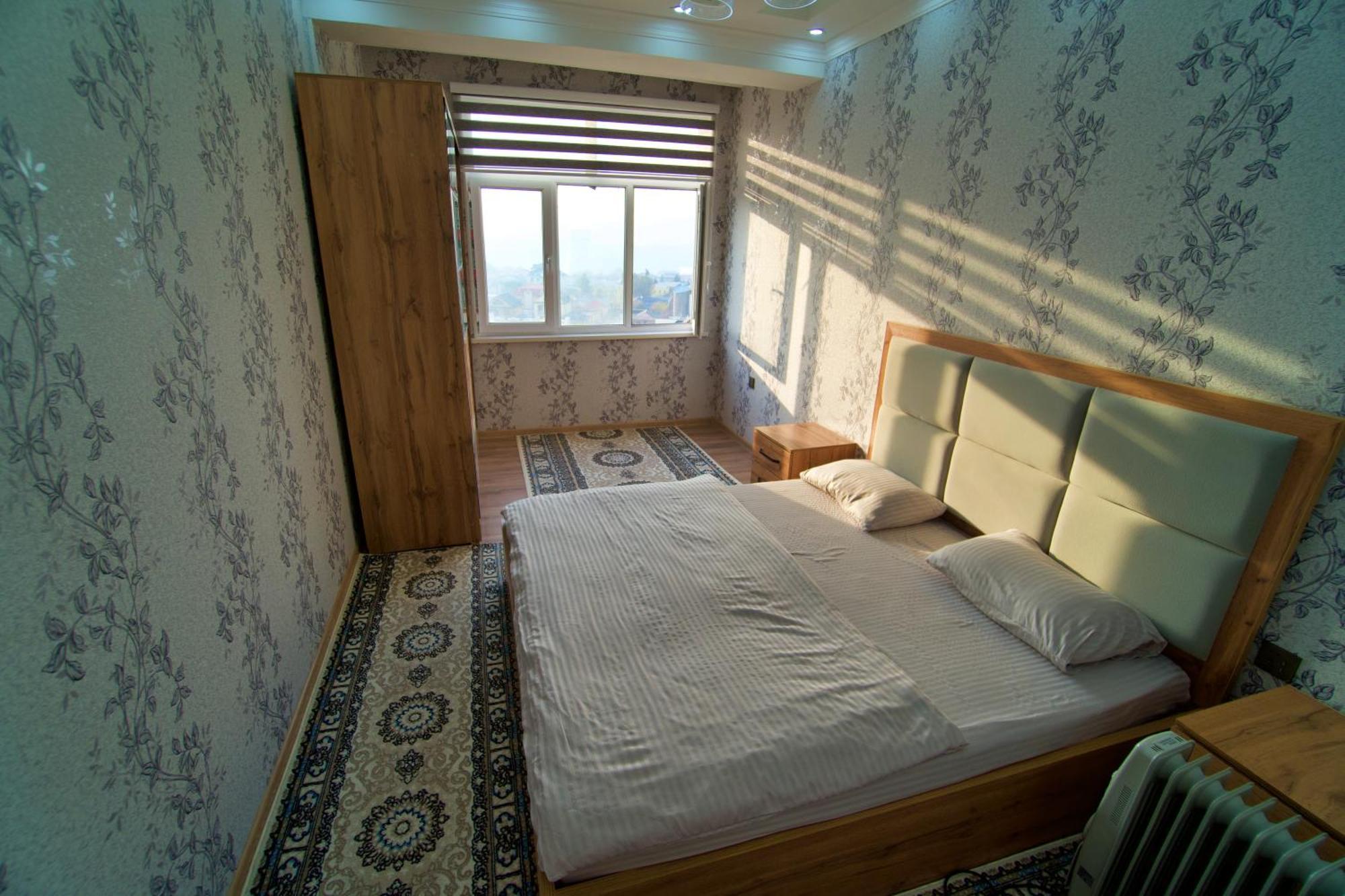Family 3-Room Apartment Duschanbe Exterior foto